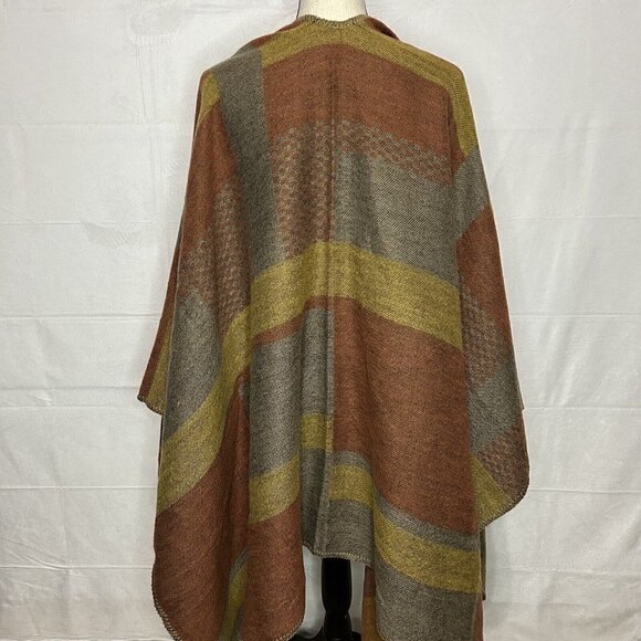 NWOT Kollie More Multi-Color Sweater Poncho One-Size - Picture 6 of 6